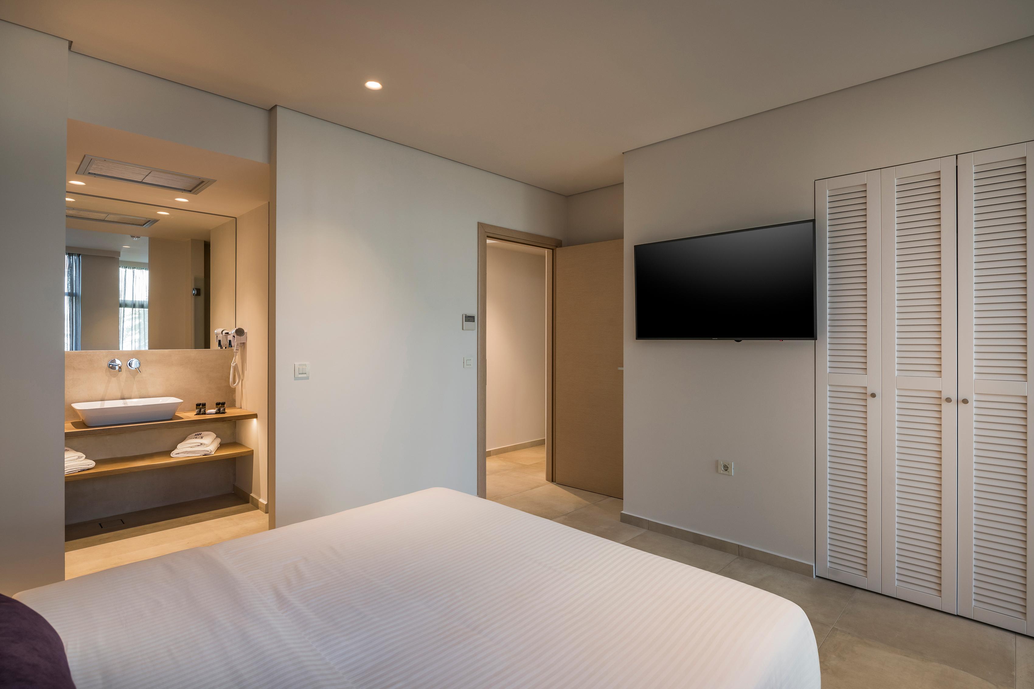 Trianon Luxury Apartments & Suites Chania  Ngoại thất bức ảnh